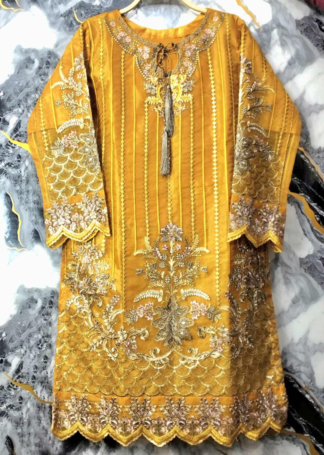 3PC-SUIT CHAN MAKHAN | 1001-HL